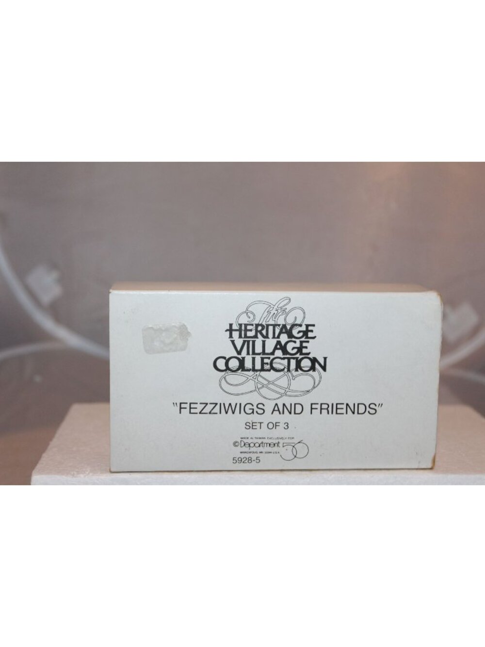 Dept 56 Dickens Village - Fezziwigs and Friends, Set of 3